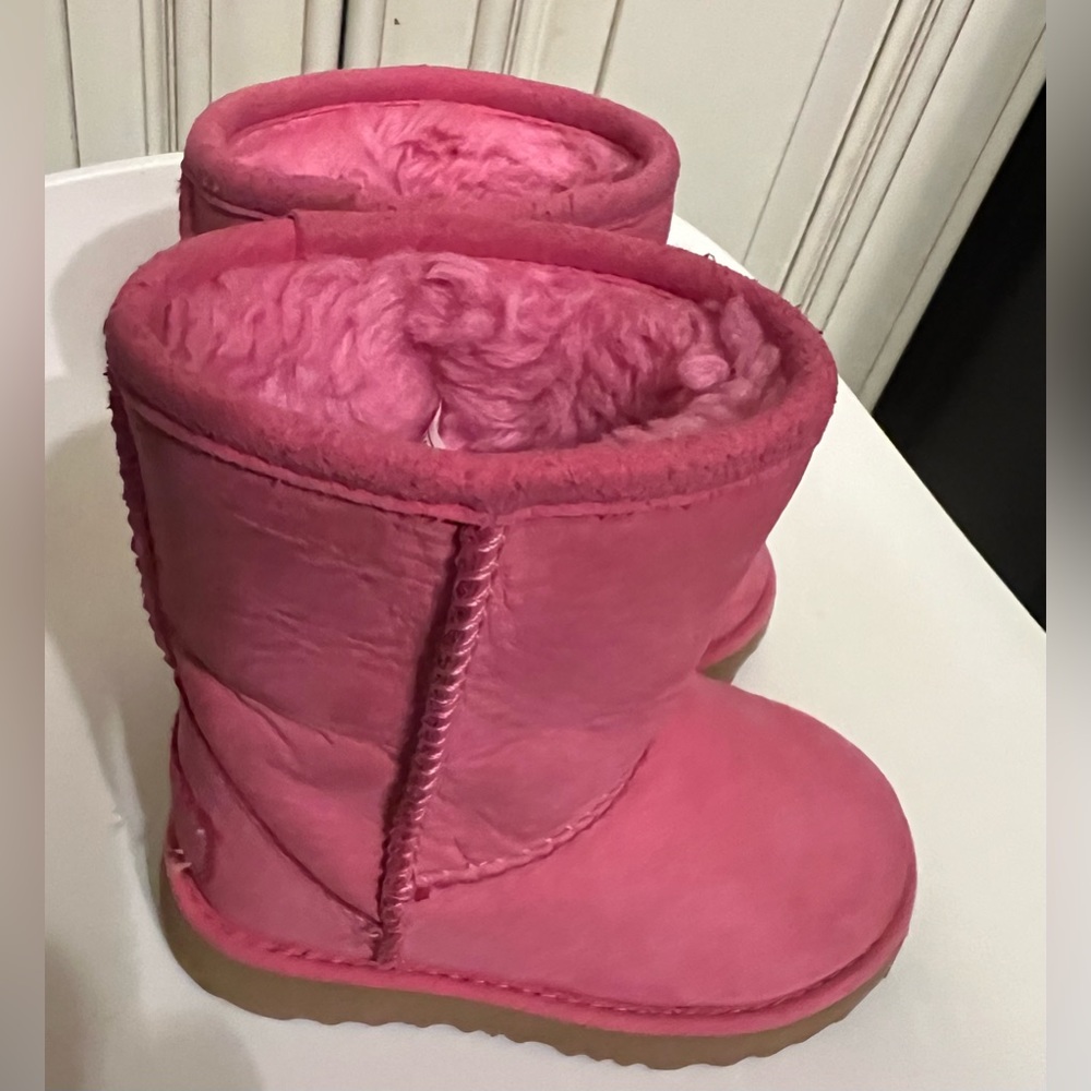 Girls Koolaburra By UGG Short Boots Children Size 7 US Raspberry Rose Pink